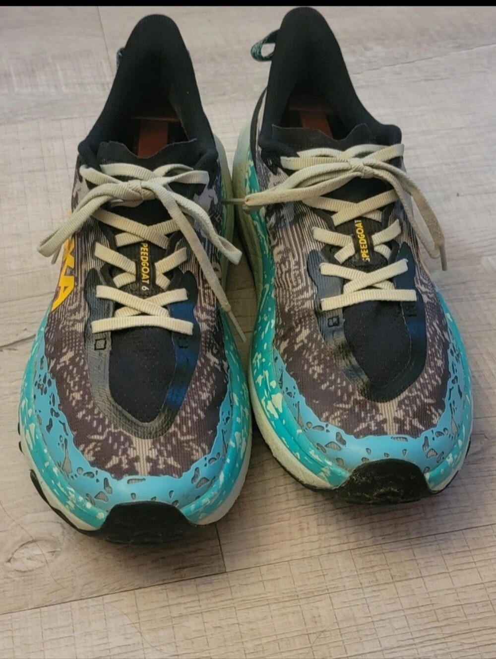 Women Teal and Black Athletic Sneakers - Unbranded